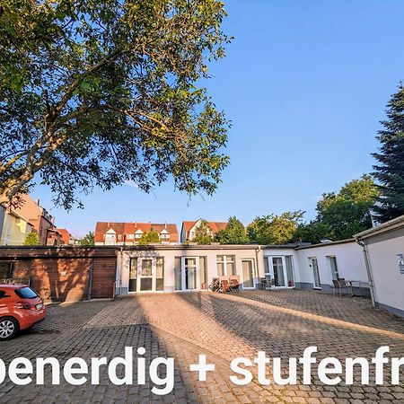 Fewo Urban Gotha-Apartment Friedenstein- Am Schlosspark- Parken An Der Der Tuer- Barrierefrei, 900 Meter Zum Bahnhof - Wallbox Luaran gambar