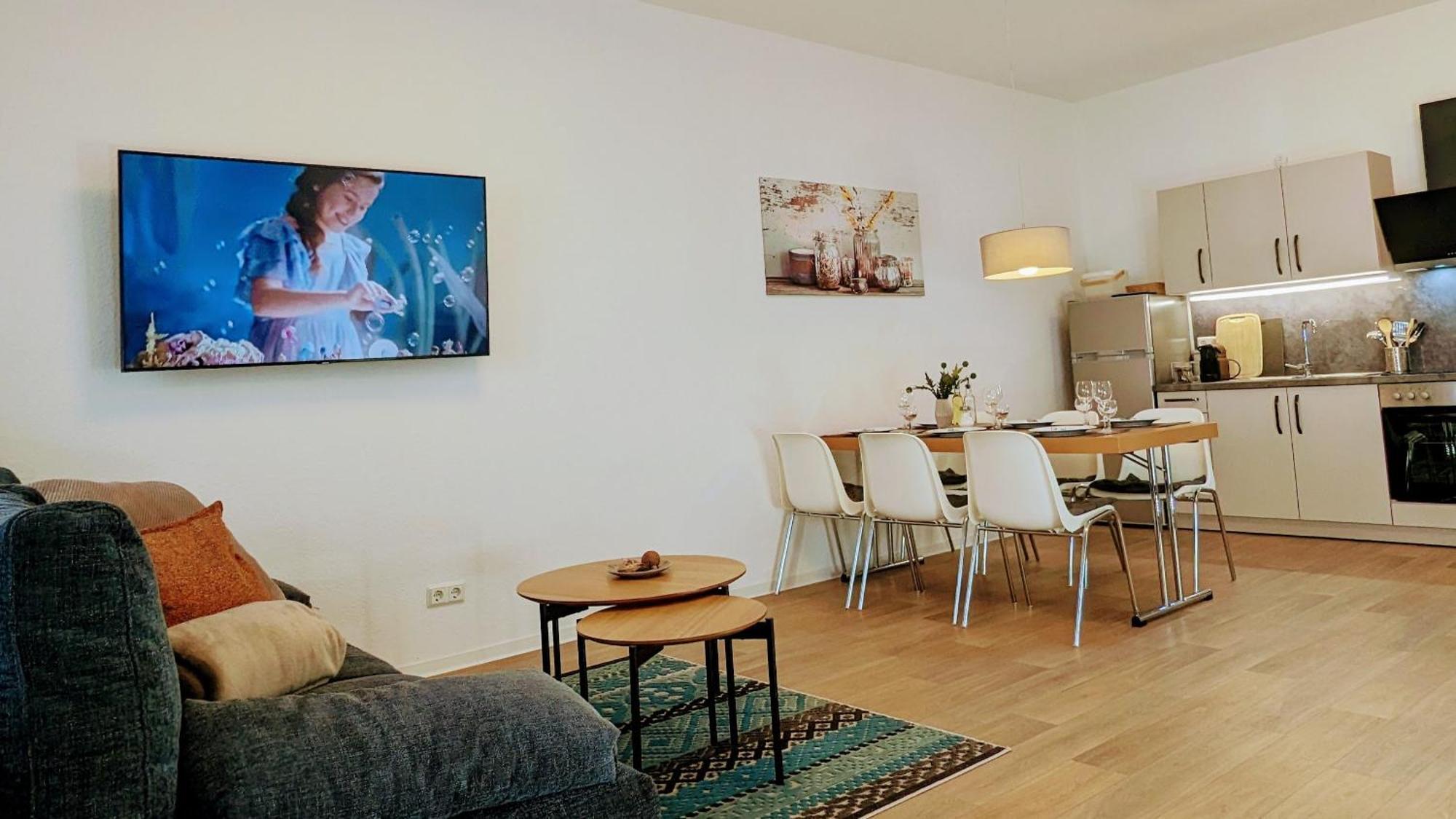 Fewo Urban Gotha-Apartment Friedenstein- Am Schlosspark- Parken An Der Der Tuer- Barrierefrei, 900 Meter Zum Bahnhof - Wallbox Luaran gambar