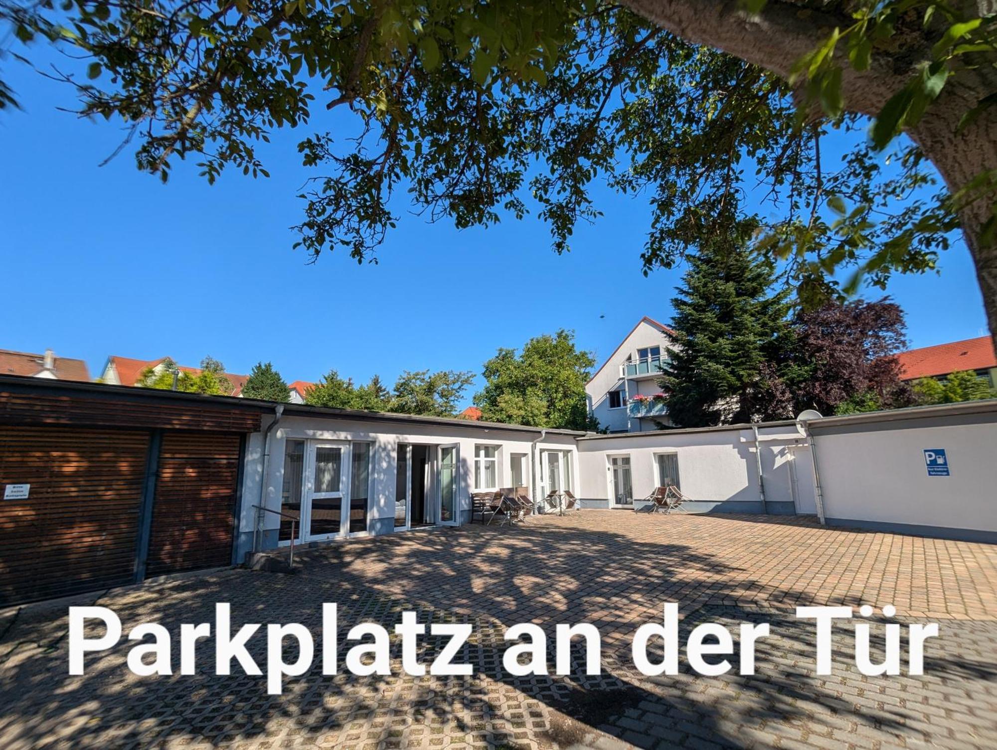 Fewo Urban Gotha-Apartment Friedenstein- Am Schlosspark- Parken An Der Der Tuer- Barrierefrei, 900 Meter Zum Bahnhof - Wallbox Luaran gambar